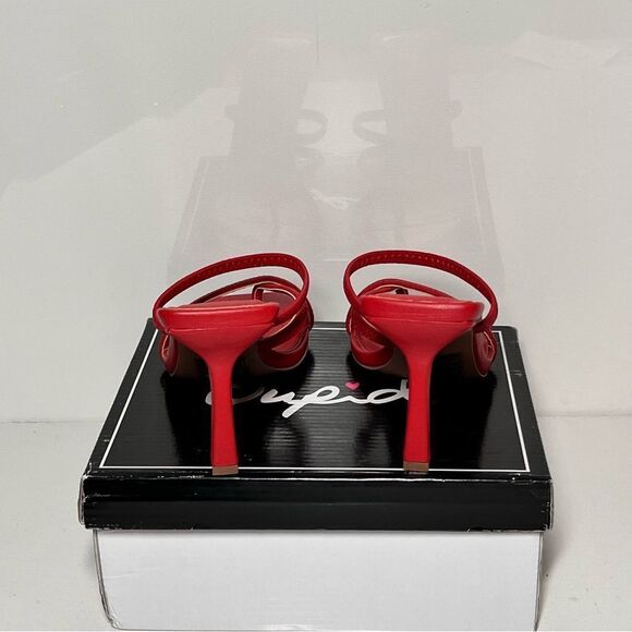 Qupid FELINE Strappy Heeled Thong Sandals - Picture 7 of 8